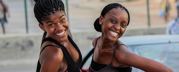 2 femmes camerounaises heureuses